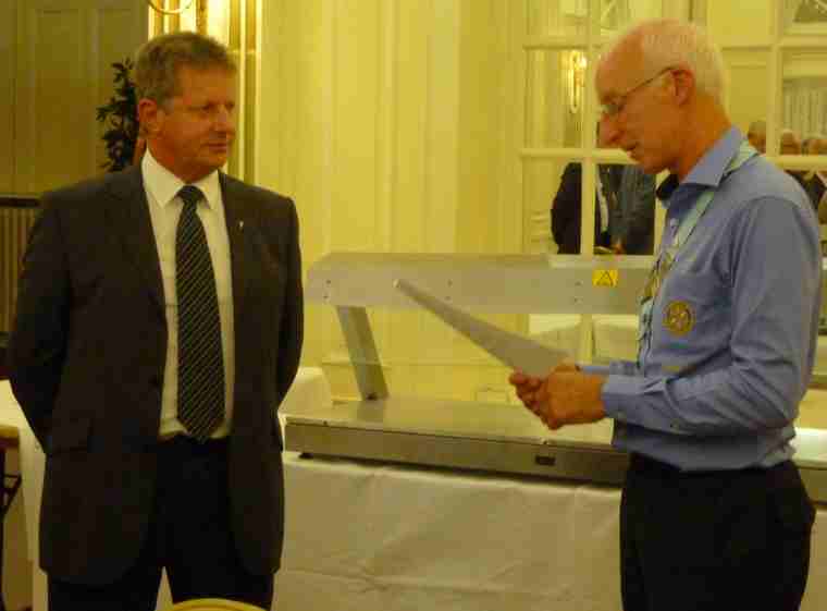 Rotary-Club-of-Southport-Links-Mike-Green-Induction-by-DG-Roger-Heath